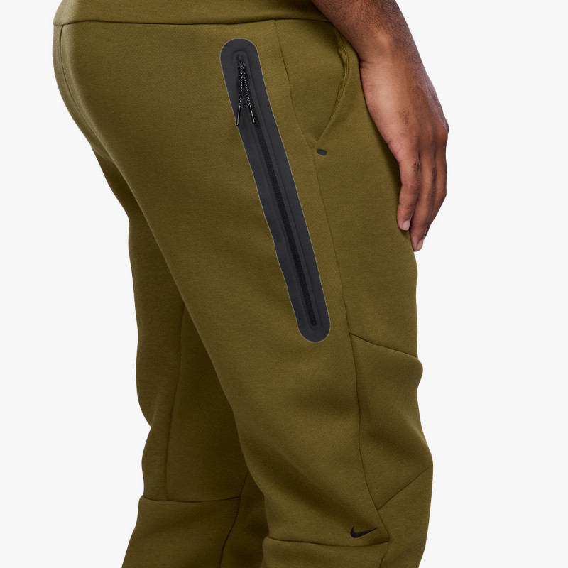 Nike Tuta M NK TCH FLC JGGR 