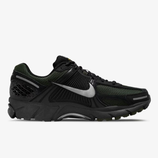 Nike Atlete NIKE ZOOM VOMERO 5 
