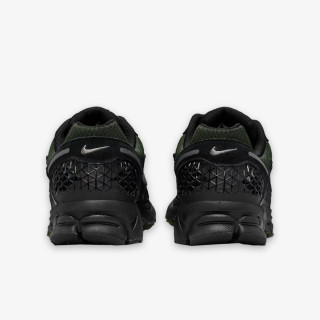 Nike Atlete NIKE ZOOM VOMERO 5 