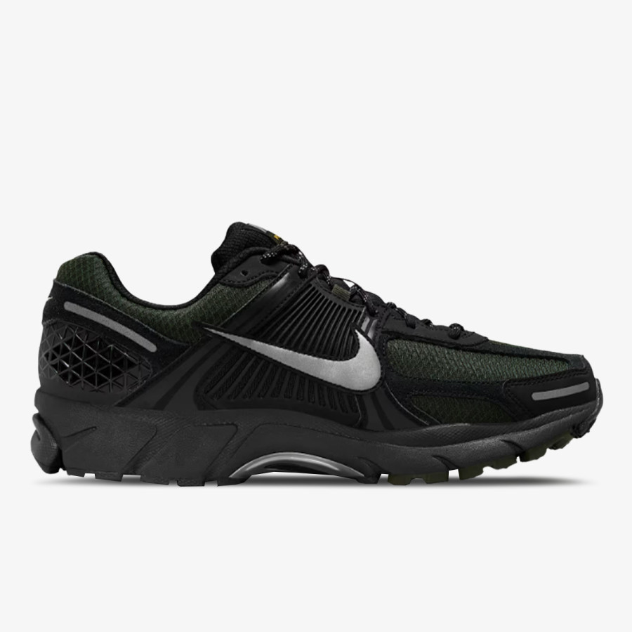 Nike Atlete NIKE ZOOM VOMERO 5 