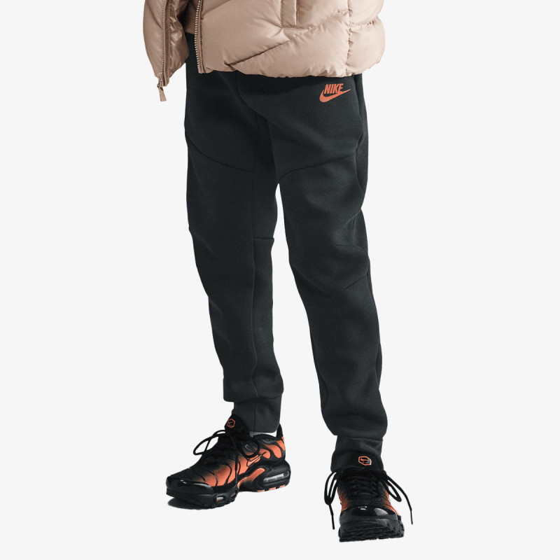 Nike Xhupa B NSW TCH FLC JGGR - PD 