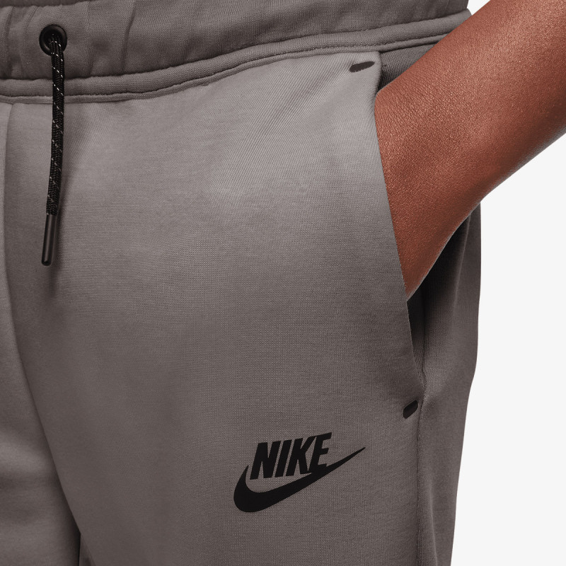Nike Pjesa e poshtme e kostumit B NSW TCH FLC JGGR - PD 