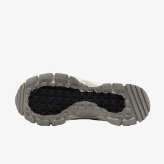 Nike Atlete W NIKE ZOOM VOMERO ROAM 