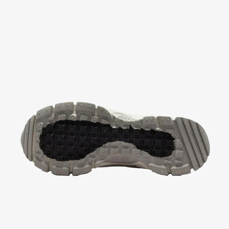 Nike Atlete W NIKE ZOOM VOMERO ROAM 