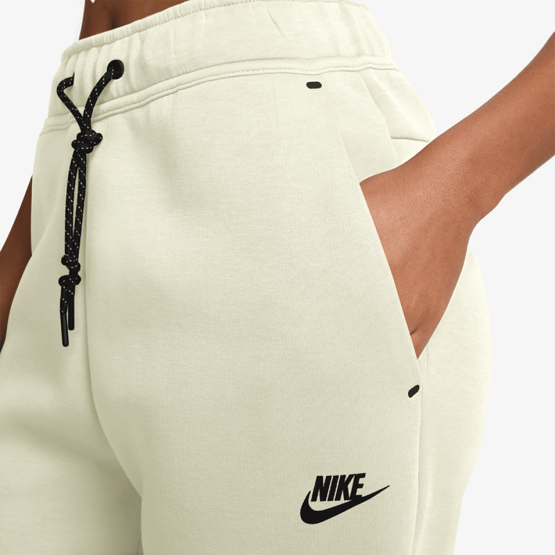 Nike Tuta Sportswear 