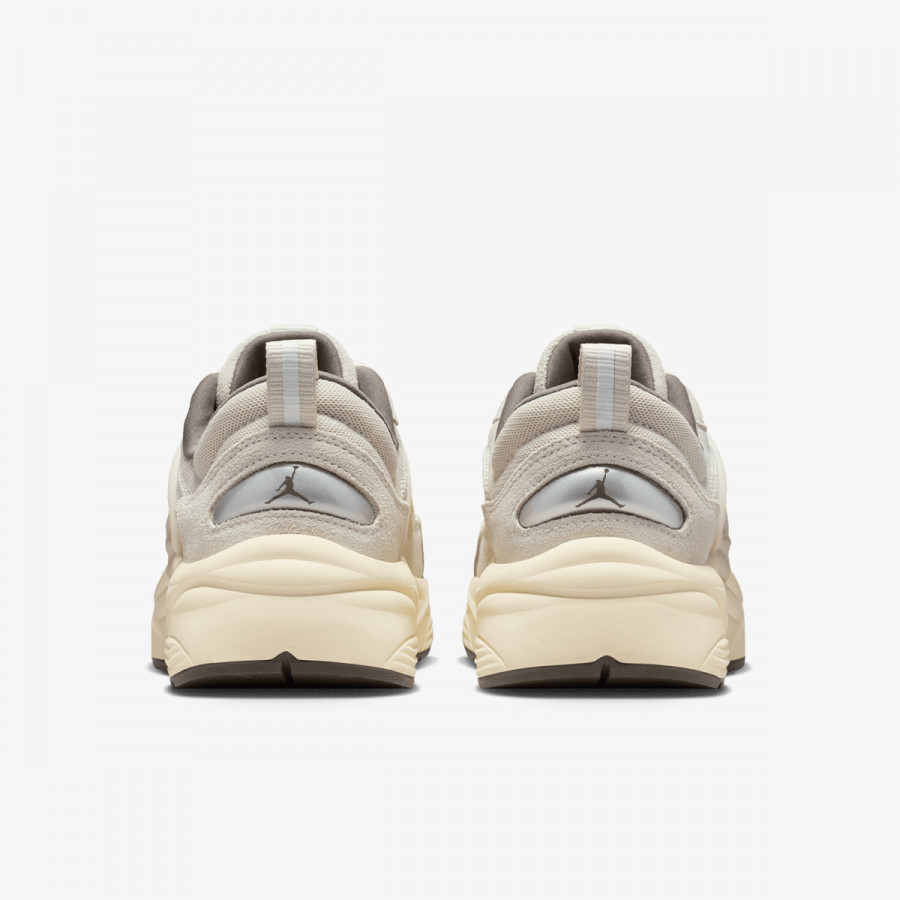 Nike Atlete JORDAN TRUNNER O/S 