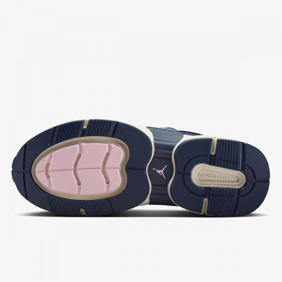 Nike Atlete JORDAN TRUNNER O/S 