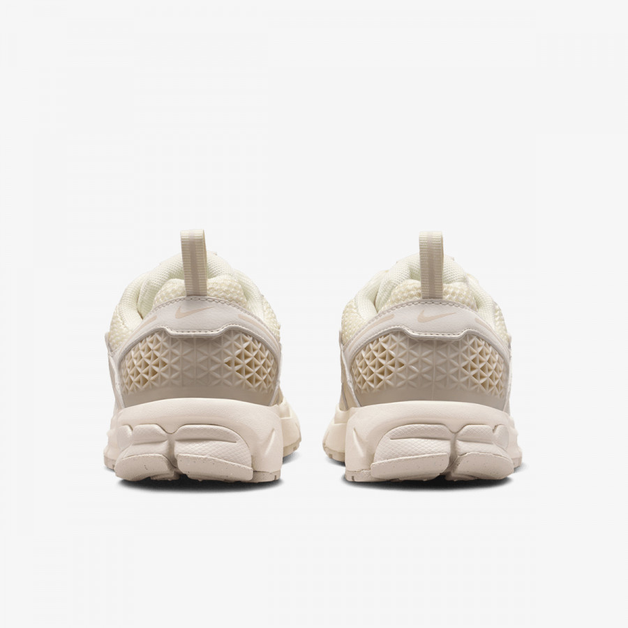 Nike Atlete VOMERO 5 EE (GS) 