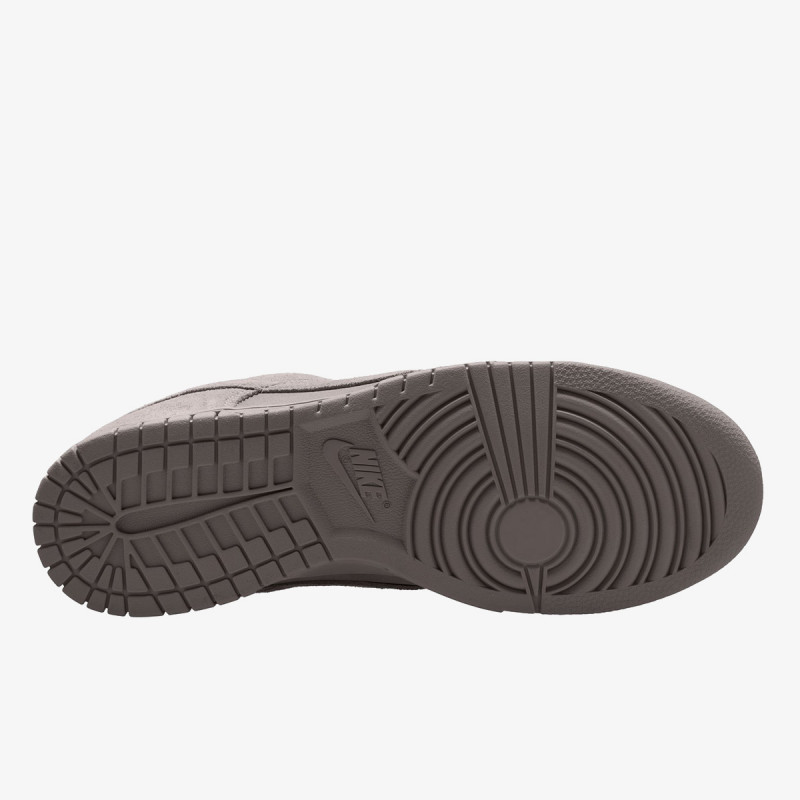 Nike Atlete NIKE DUNK LOW RETRO SE NUBUCK 