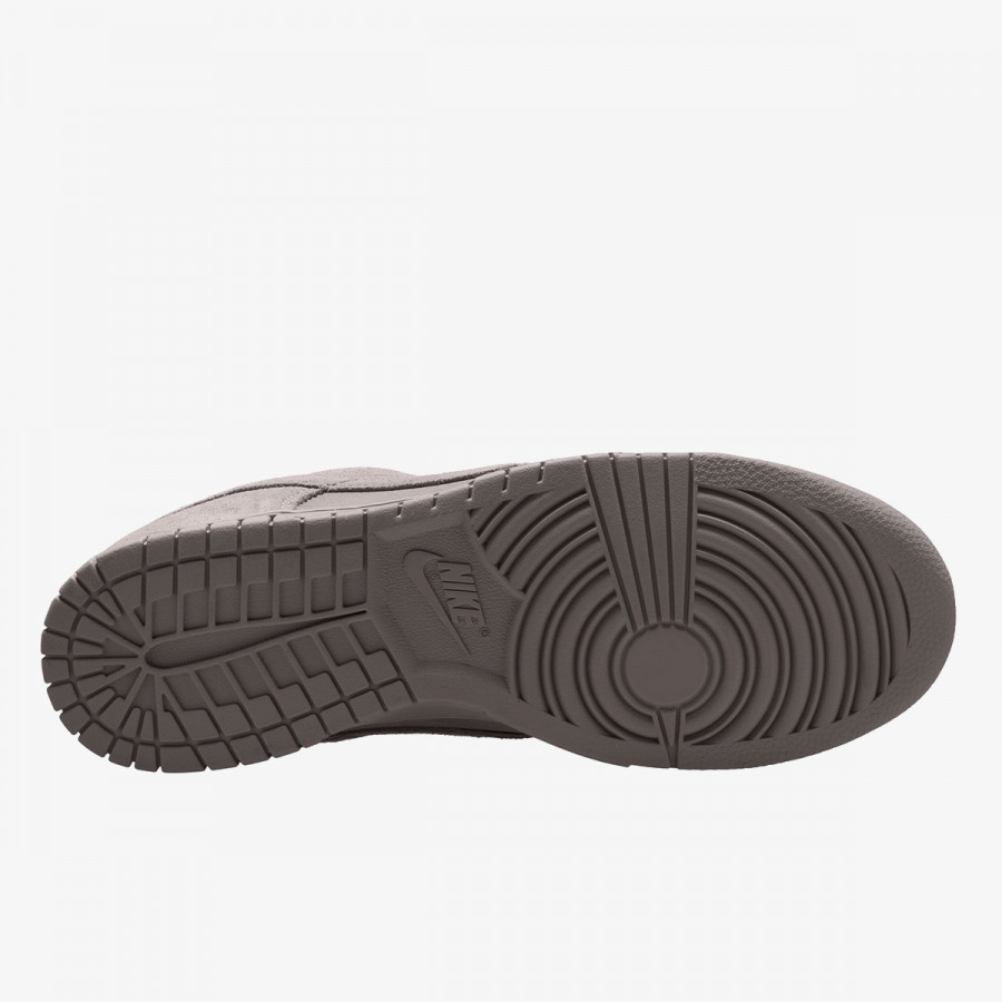 Nike Atlete NIKE DUNK LOW RETRO SE NUBUCK 
