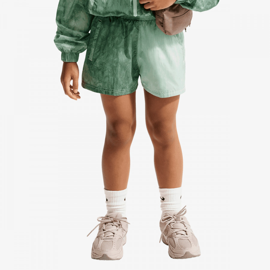 Nike Pantallona të shkurtra G NSW CLUB WVN SHORT GFX 