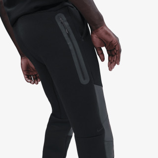 Nike Pjesa e poshtme e kostumit M NK TCH MIX JGGR 