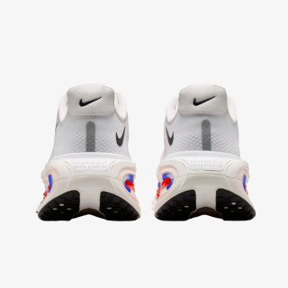Nike Atlete NIKE VOMERO PREMIUM CM 