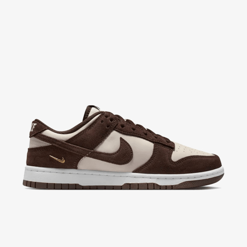 Nike Atlete Dunk Low 