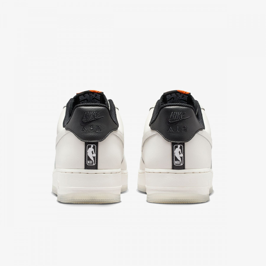 Nike Atlete NIKE AIR FORCE 1 '07 NBA 