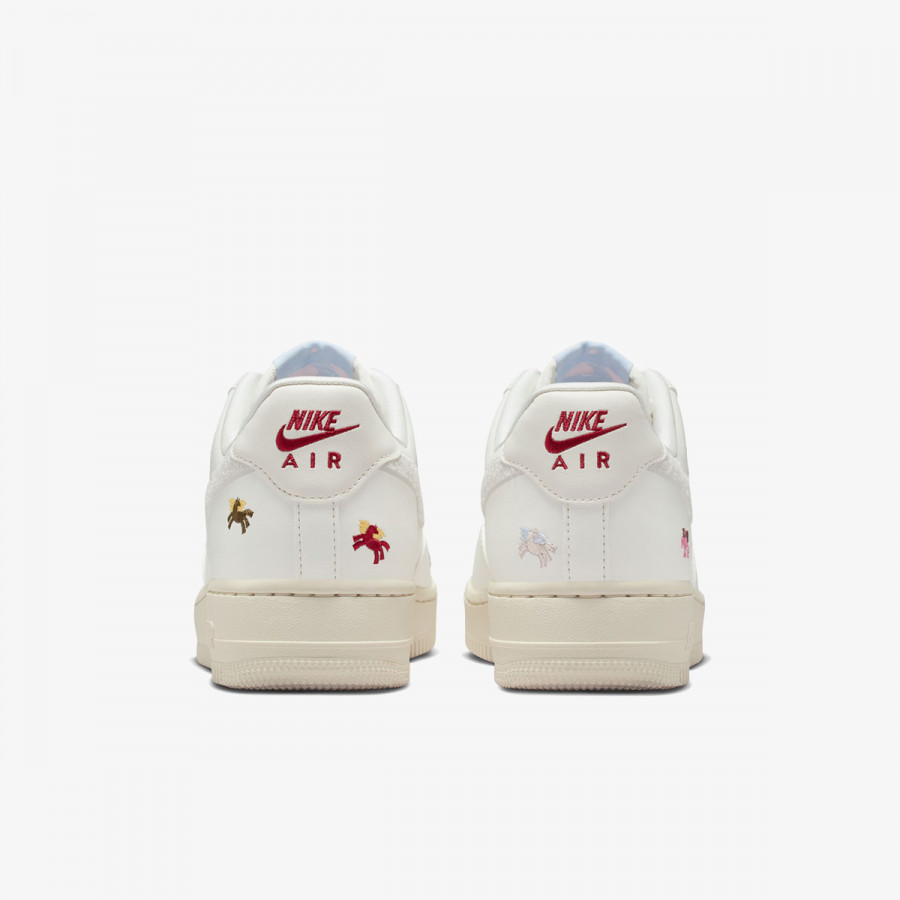 Nike Atlete WMNS AIR FORCE 1 '07 REC CN 