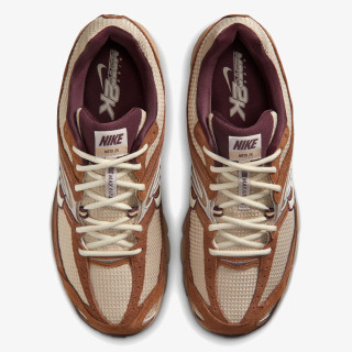 Nike Atlete AIR MAX MOTO 2K XMFW 