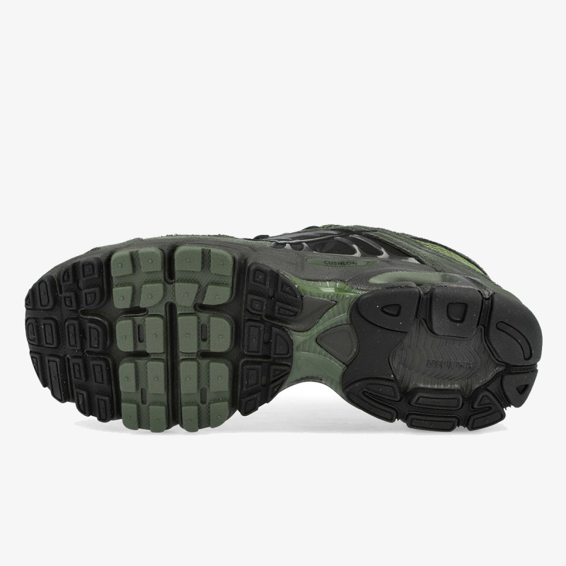Nike Atlete NIKE AIR MAX MOTO 2K SUEDE 