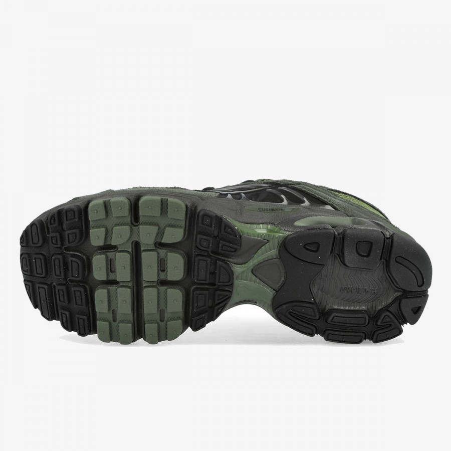 Nike Atlete NIKE AIR MAX MOTO 2K SUEDE 