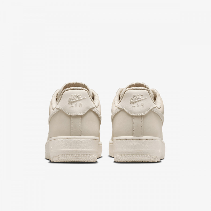 Nike Atlete W  AIR FORCE 1 RETRO PRM 