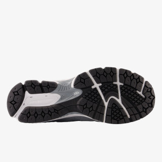 New Balance Produkte 2000R 