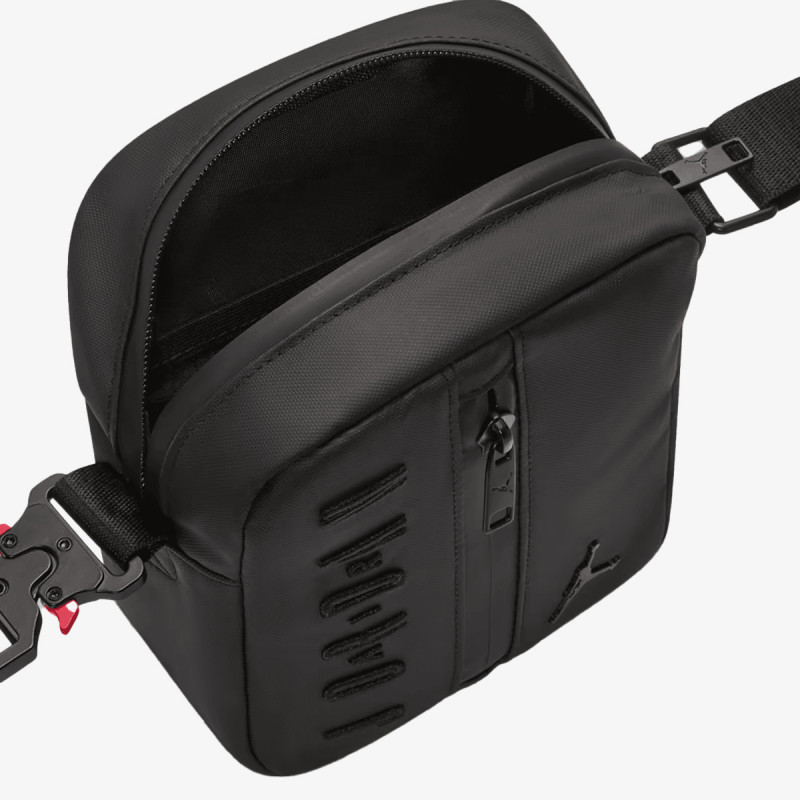 Nike Çantë e vogël JAM TACTICAL FESTIVAL BAG 