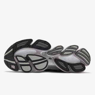 New Balance Atlete 2000 