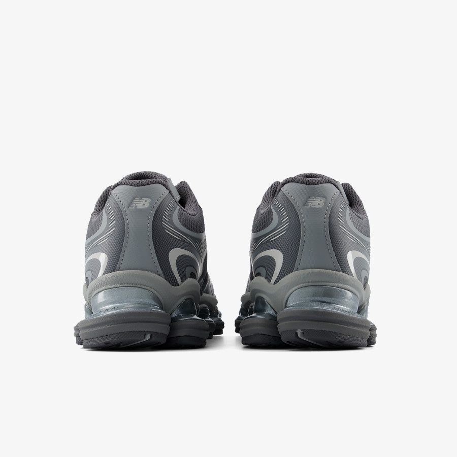 New Balance Atlete 2000 