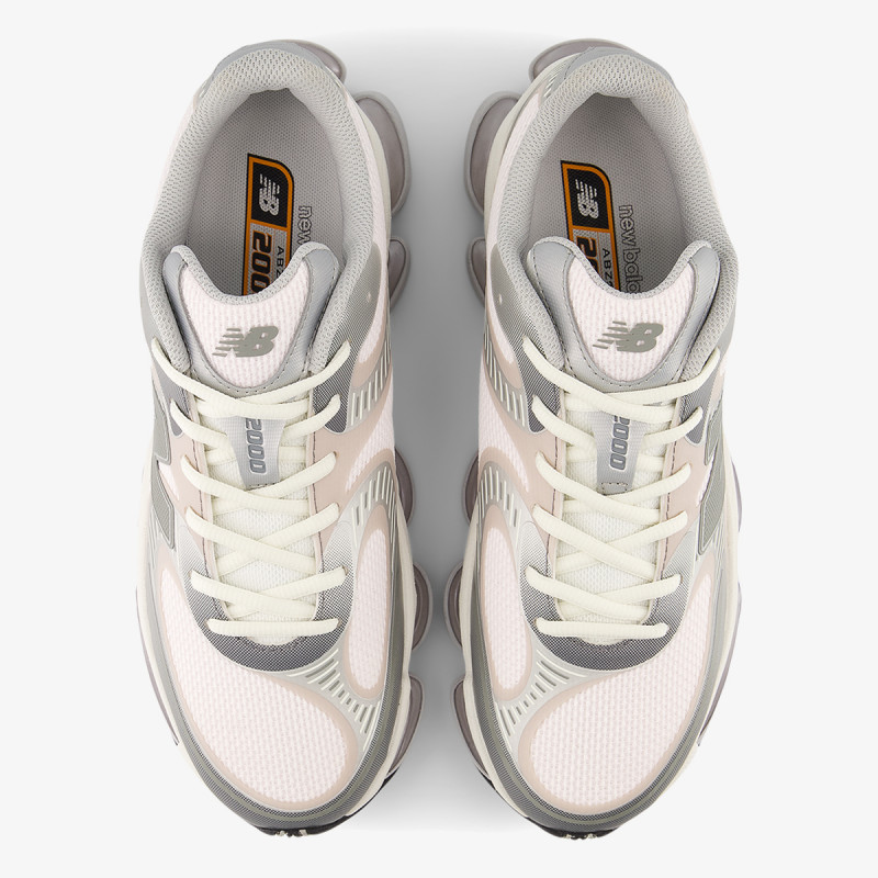 New Balance Atlete 2000 