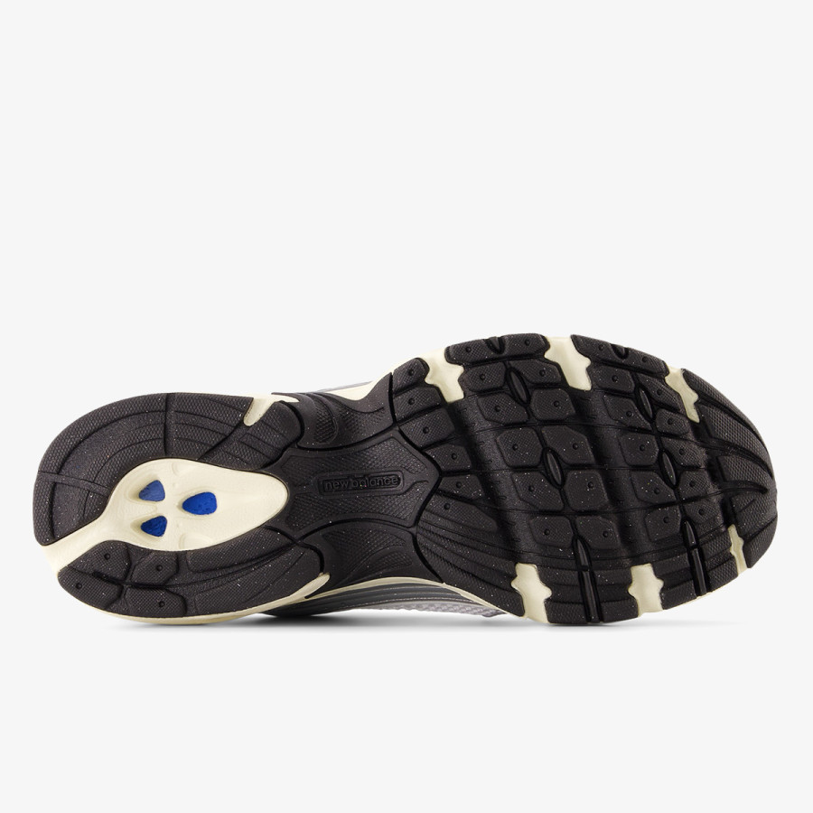 New Balance Atlete 530 