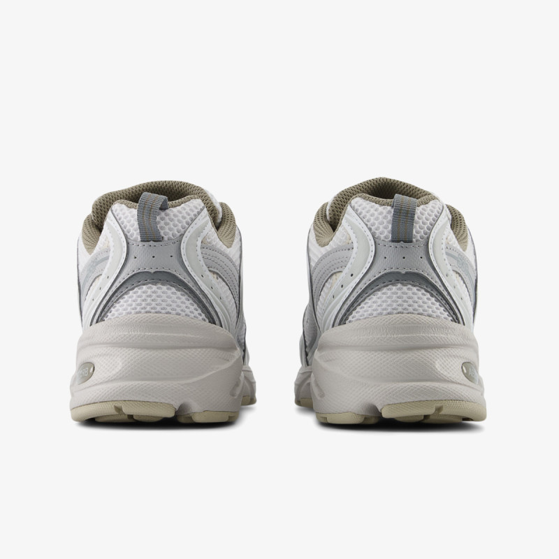 New Balance Atlete 530 