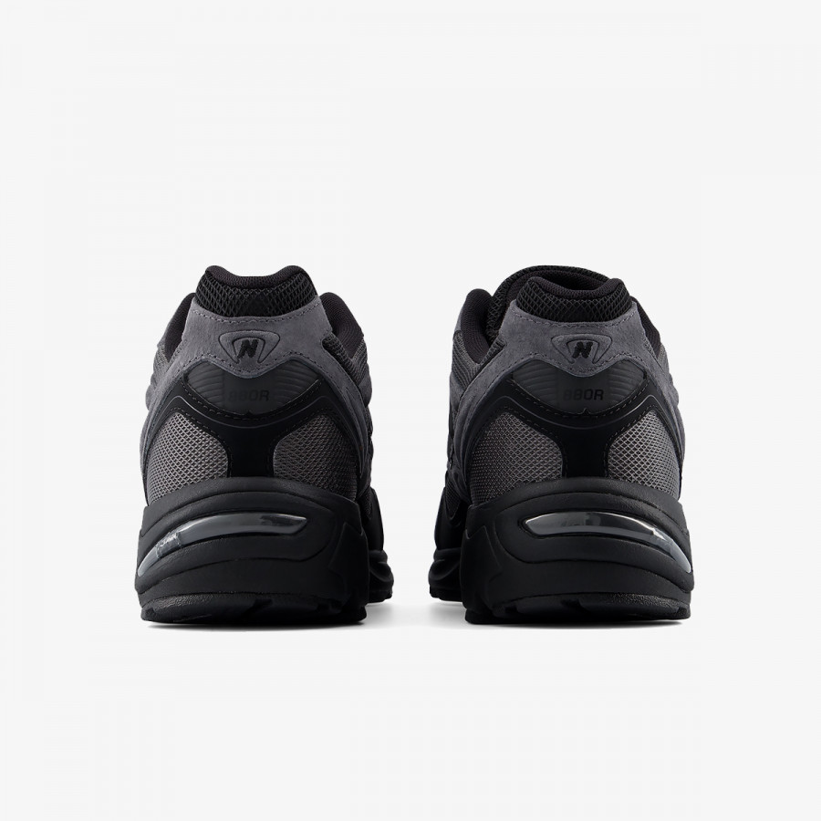 New Balance Atlete 880 