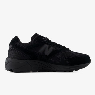 New Balance Atlete 880 